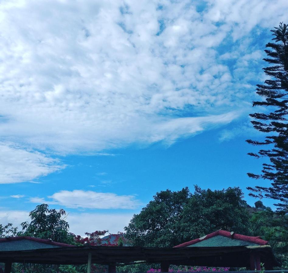 Golden Resort And Farm นาชิก ภายนอก รูปภาพ