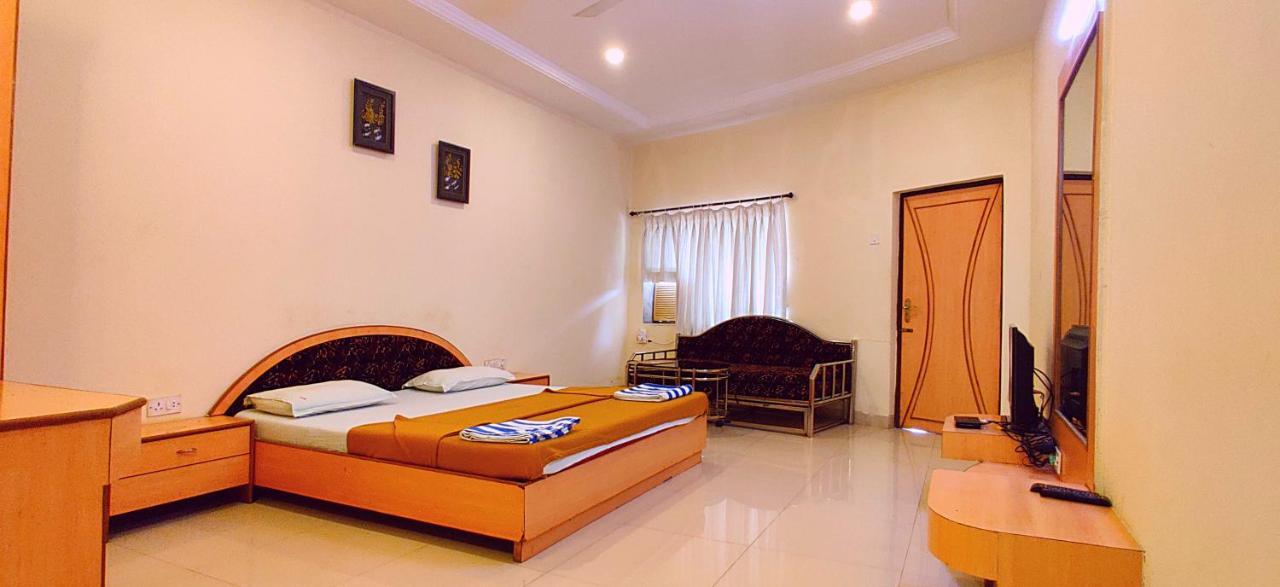 Golden Resort And Farm นาชิก ภายนอก รูปภาพ